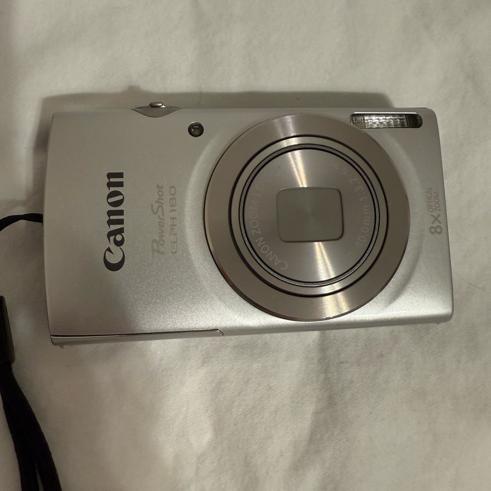 Canon PowerShot ELPH 180 Compact Silver Camera